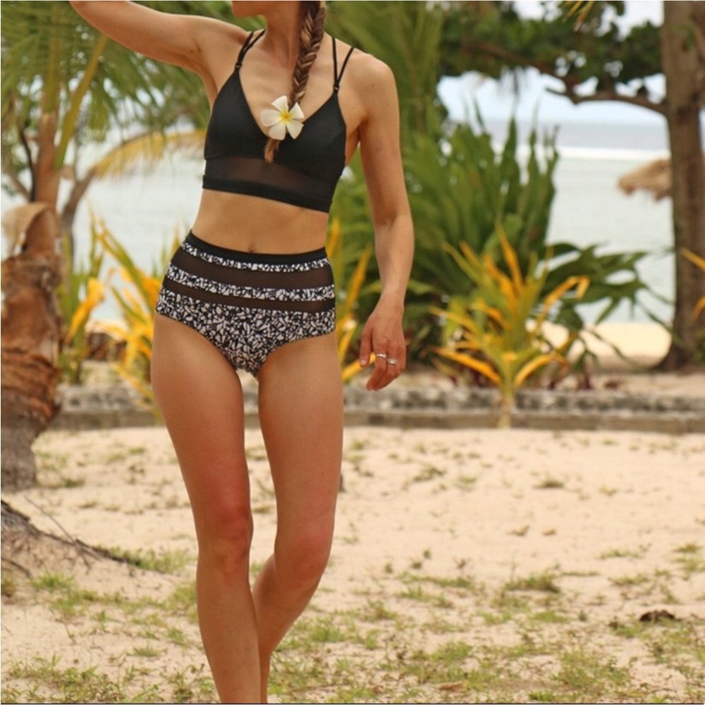 Lululemon go with the flow high waisted bottom